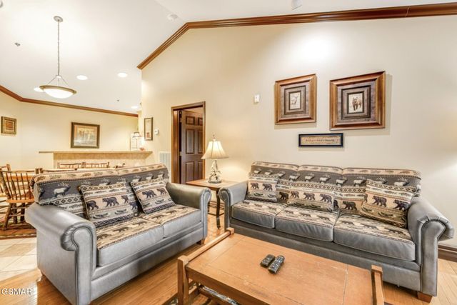 215 Woliss Lane, Gatlinburg, TN 37738