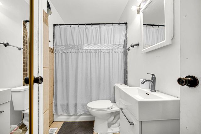 3304 175th Place, Hammond, IN 46323