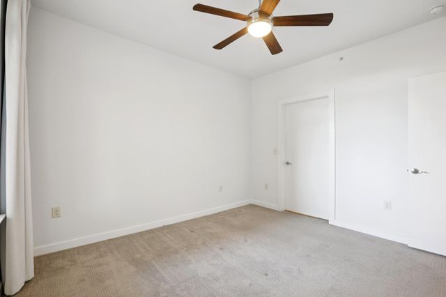 1900 Barton Springs RD 5031, Austin, TX 78704