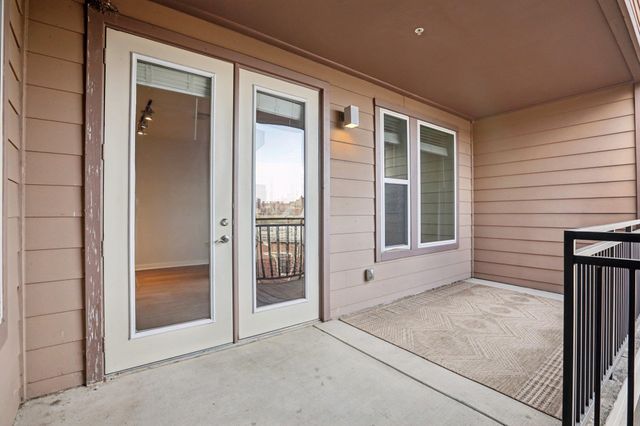 1900 Barton Springs RD 5031, Austin, TX 78704