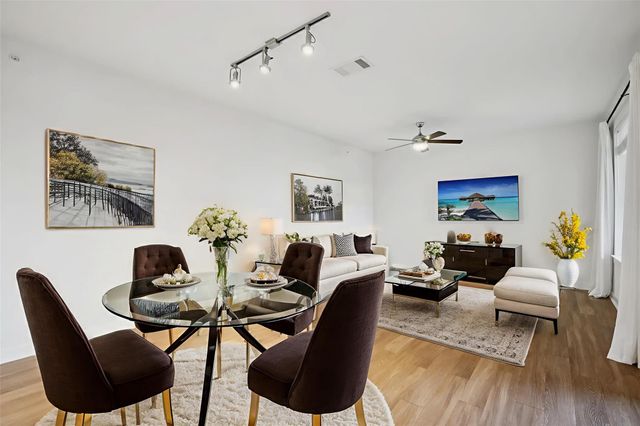 1900 Barton Springs RD 5031, Austin, TX 78704