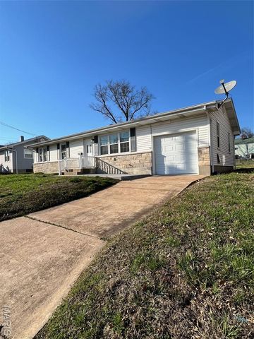 619 E 8th Street, Washington, MO 63090