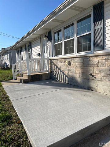 619 E 8th Street, Washington, MO 63090