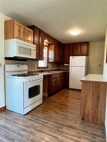 619 E 8th Street, Washington, MO 63090