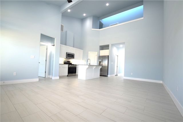 1860 Garnet Avenue, Centerton, AR 72719