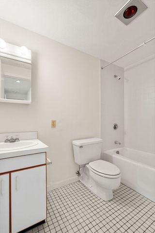 50 Watertown Street 402, Watertown, MA 02472