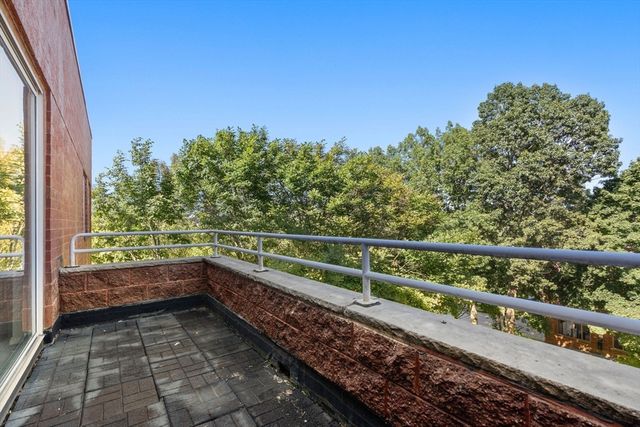50 Watertown Street 402, Watertown, MA 02472