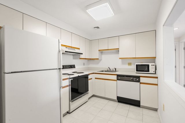 50 Watertown Street 402, Watertown, MA 02472
