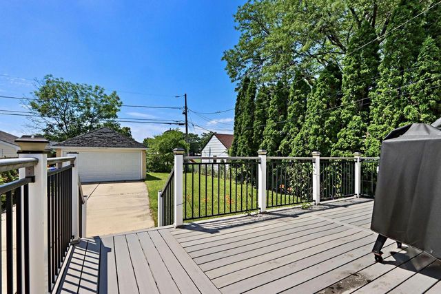 4126 18th AVENUE, Kenosha, WI 53140