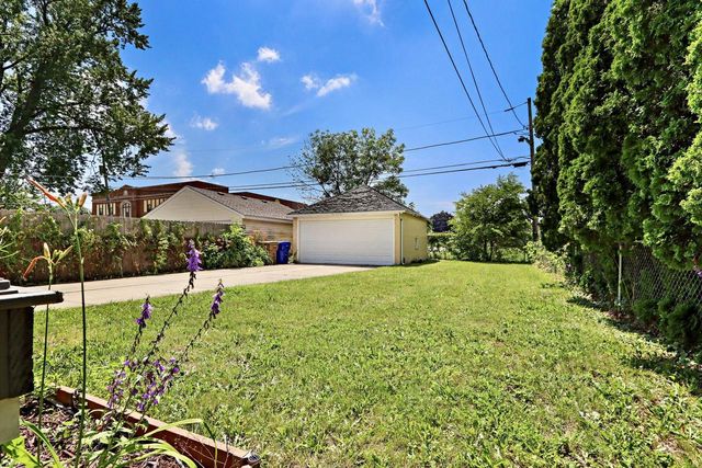 4126 18th AVENUE, Kenosha, WI 53140