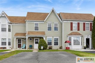 38 Anderson Court, East Brunswick, NJ 08816