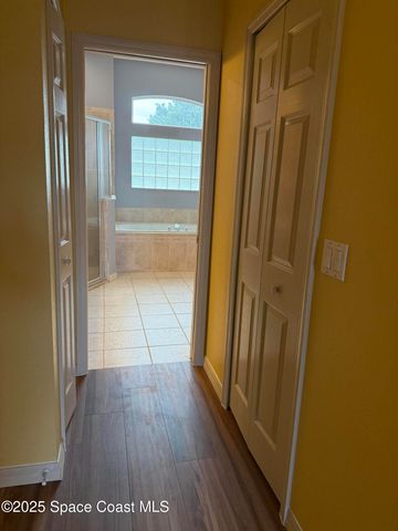 5971 Newbury Circle, Melbourne, FL 32940