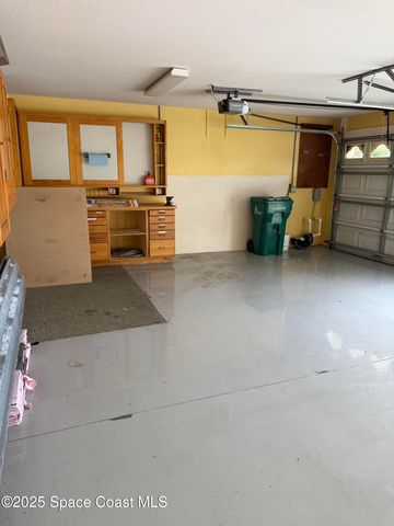 5971 Newbury Circle, Melbourne, FL 32940