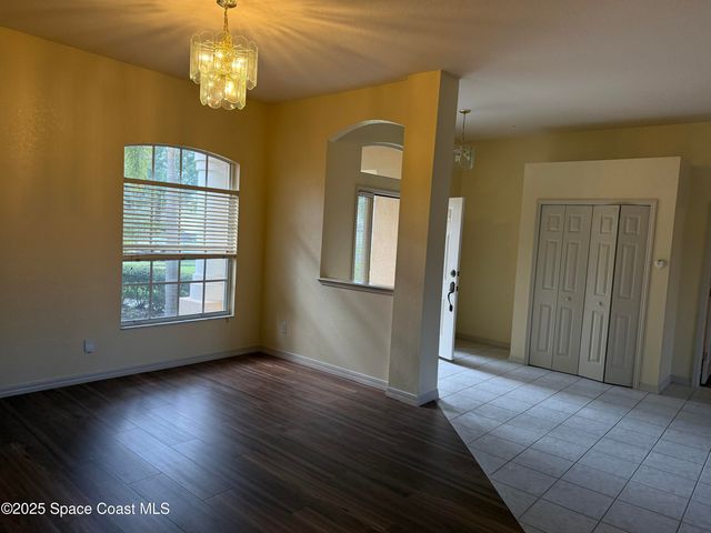 5971 Newbury Circle, Melbourne, FL 32940