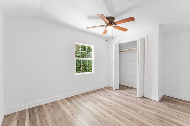 5606 Lea Crest Lane, Fort Worth, TX 76135