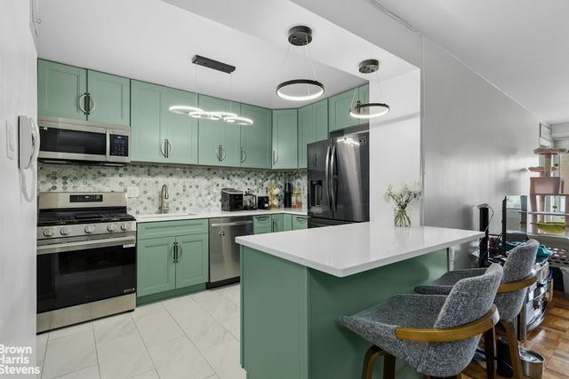 2500 Johnson Ave Apt 4K, New York City, NY 10463