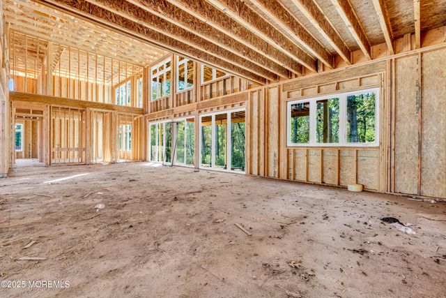 117 Parker Chase Court, Morganville, NJ 07751