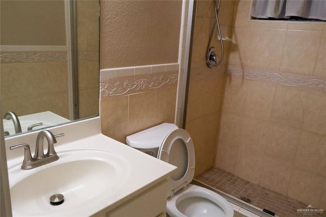 2007 Helen Avenue, Mission, TX 78572