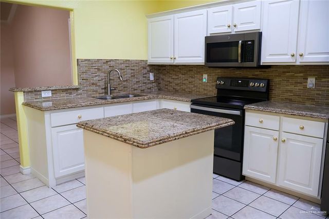 2007 Helen Avenue, Mission, TX 78572