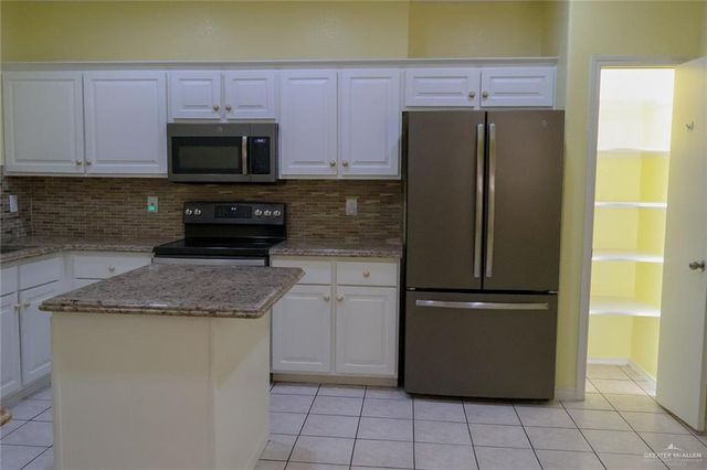 2007 Helen Avenue, Mission, TX 78572