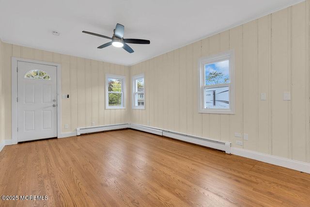 14 Mapletree Road, Toms River, NJ 08753