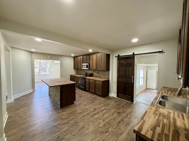 1001 S Edgewood Dr, Dothan, AL 36301