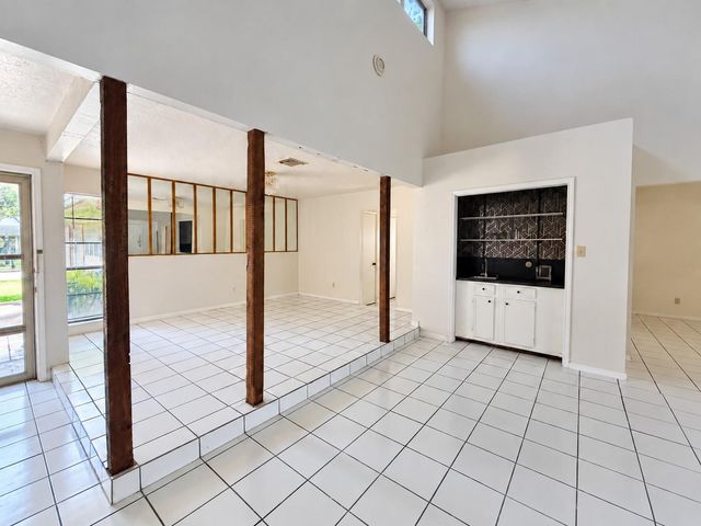 10434 Carlow Lane, La Porte, TX 77571