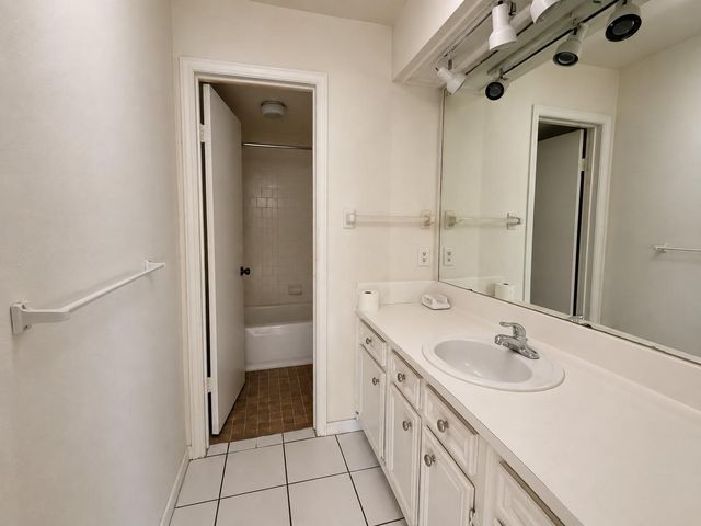 10434 Carlow Lane, La Porte, TX 77571