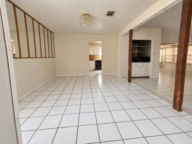 10434 Carlow Lane, La Porte, TX 77571