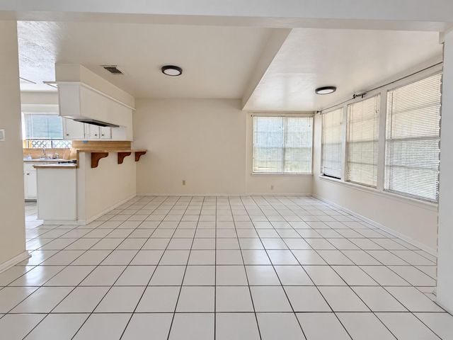 10434 Carlow Lane, La Porte, TX 77571