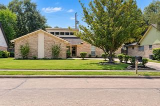 10434 Carlow Lane, La Porte, TX 77571