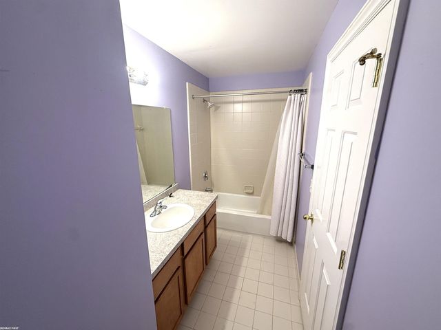 5647 Hampshire Lane, Ypsilanti, MI 48197