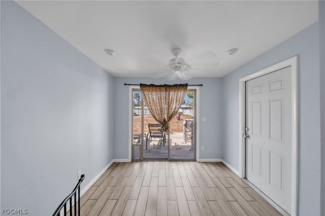 102 Crescent Lake DR, North Fort Myers, FL 33917