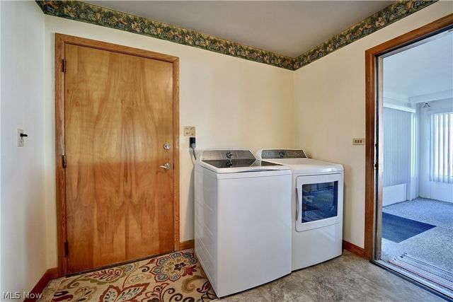 1017 Kaderly Street NW, New Philadelphia, OH 44663