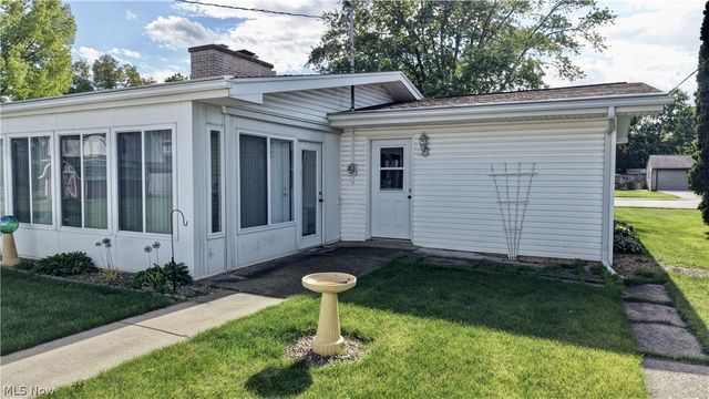 1017 Kaderly Street NW, New Philadelphia, OH 44663