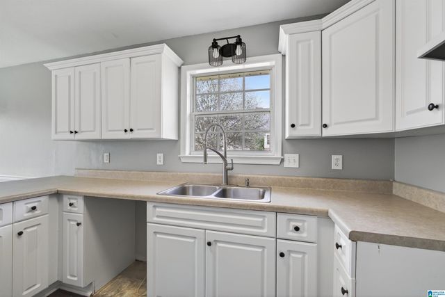 154 SILVERSTONE LANE, Alabaster, AL 35007