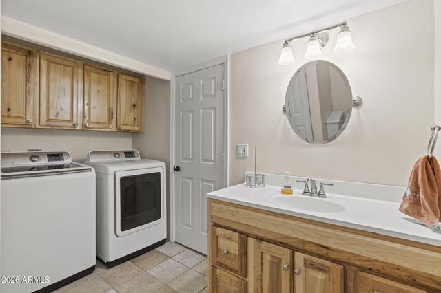 47012 N New River Road, New River, AZ 85087