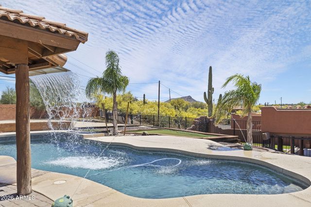 47012 N New River Road, New River, AZ 85087