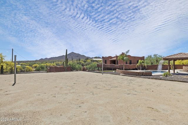 47012 N New River Road, New River, AZ 85087