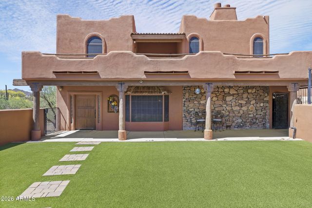 47012 N New River Road, New River, AZ 85087