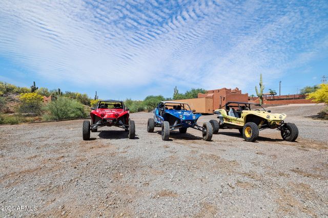 47012 N New River Road, New River, AZ 85087