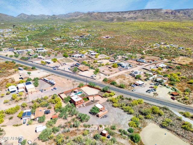 47012 N New River Road, New River, AZ 85087