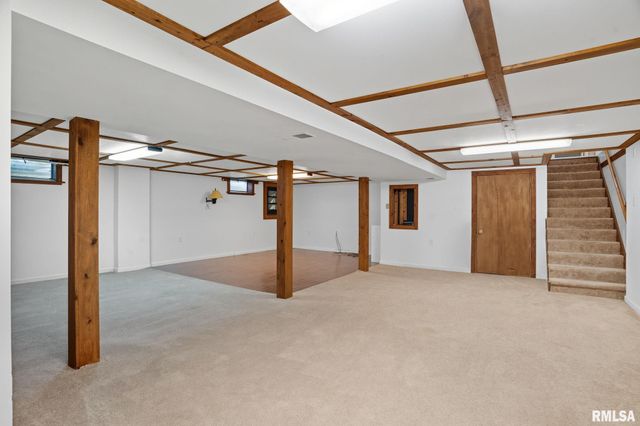 109 N 3RD Street, Colona, IL 61241