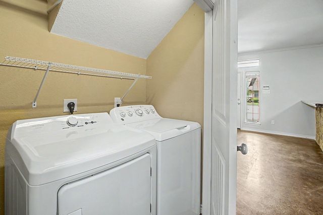 3337 Lieutenant Avenue, College Station, TX 77845