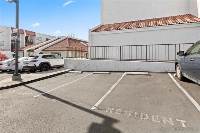 6350 Genesee Ave 220, San Diego, CA 92122