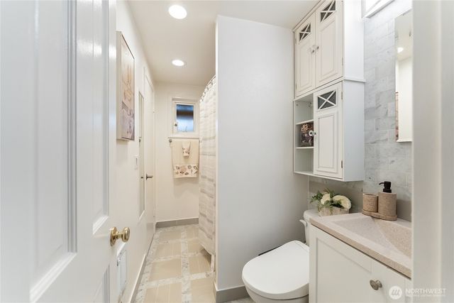 10107 Meridian Avenue, Everett, WA 98208