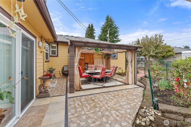 10107 Meridian Avenue, Everett, WA 98208