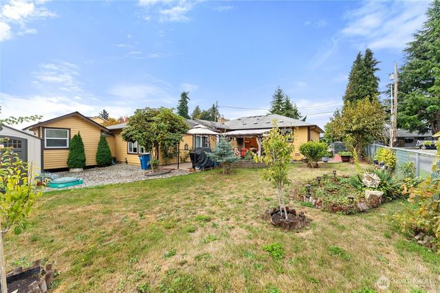 10107 Meridian Avenue, Everett, WA 98208