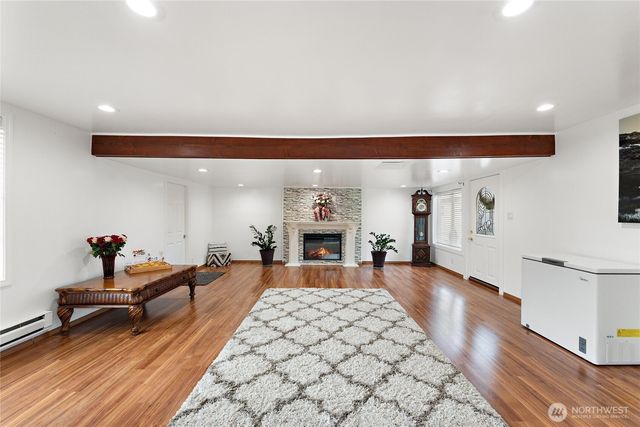 10107 Meridian Avenue, Everett, WA 98208