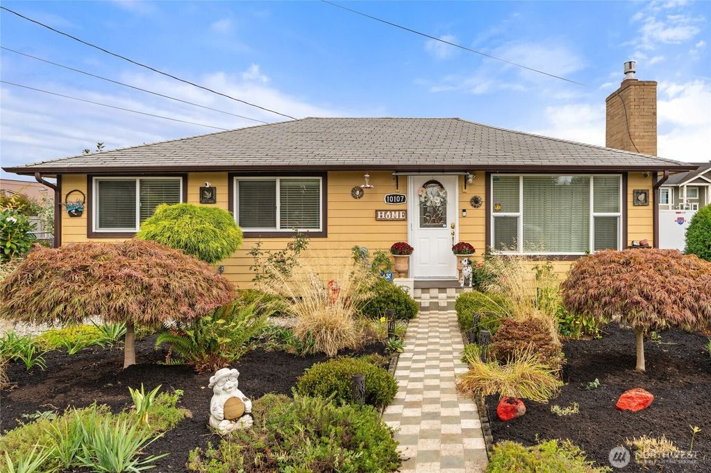 10107 Meridian Avenue, Everett, WA 98208